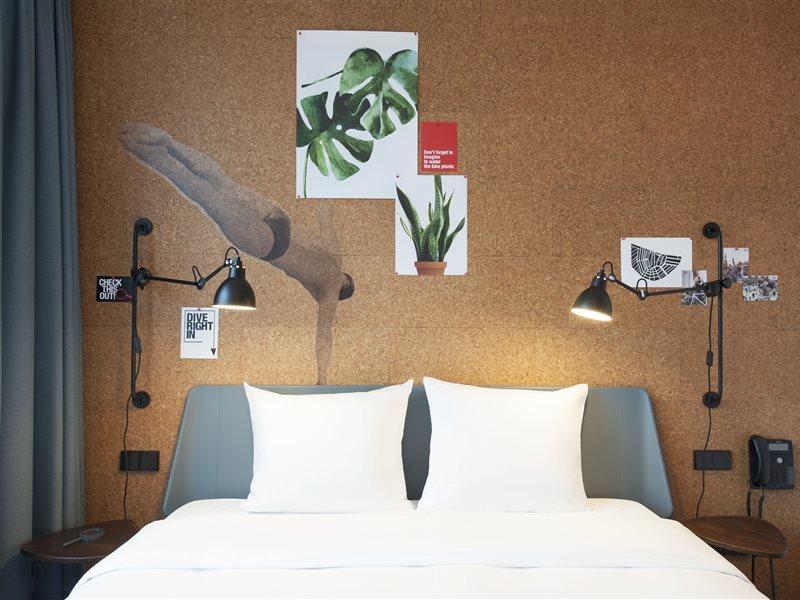 Conscious Hotel Amsterdam City - The Tire Station エクステリア 写真