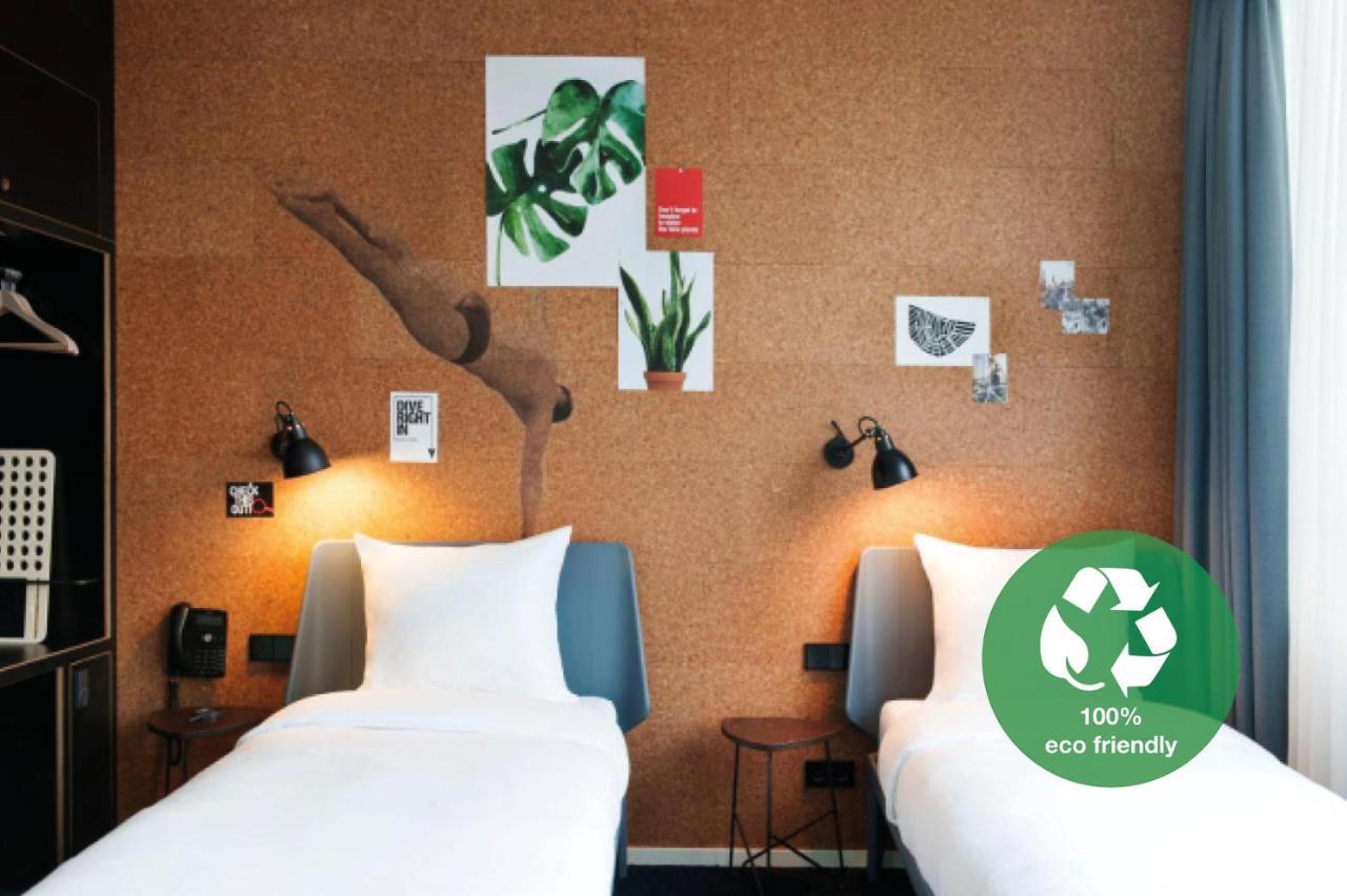 Conscious Hotel Amsterdam City - The Tire Station エクステリア 写真